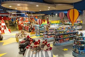 Оснастили новый супермаркет игрушек и товаров для детей в Одессе