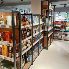 Торговые стеллажи WIKO для магазина алкогольных напитков